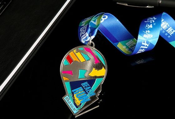 Os esportes 3D gravaram medalhas feitas sob encomenda do carnaval antigo do chapeamento