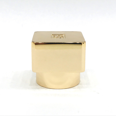 O cubo liga de zinco clássico do ouro dá forma ao metal Zamac perfuma o tampão de garrafa