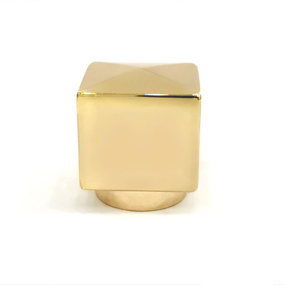 comprar O cubo liga de zinco criativo do ouro dá forma ao metal Zamac perfuma o tampão de garrafa online manufacture