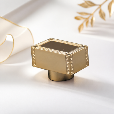 comprar Design retangular Zamak Cap Perfume com Eletroplatagem de Ouro para garrafas de perfume de luxo personalizáveis Fabricação em linha