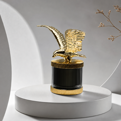 comprar Luxo 3D Spread Wings Eagle Zamac Cap Perfume Revestido de Ouro Textured Flying Hawk Escultura Vertical Base Fluteada Fragrância Coberta Zinc Alloy Parfume Bottle Cover Logotipo personalizado FEA15 Para Flasca de Perfume Fabricação em linha