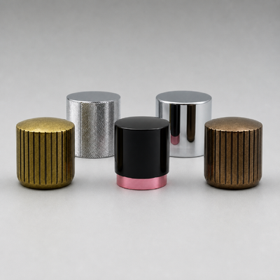 Comprar Tampa de Garrafa de Perfume Zamac Cilíndrica Serrilhada com Nervuras Bronze Antigo Prata Metal Bicolor Tampa Personalizada com Logotipo para Garrafa de Fragrância Fabricação em linha