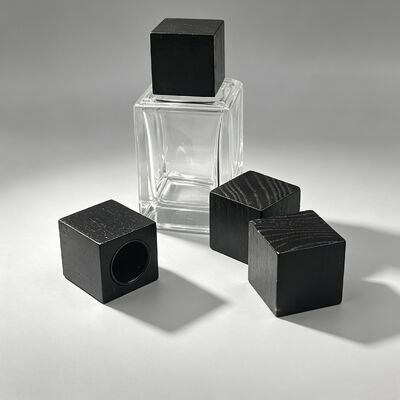 Comprar Capuz de garrafa de perfume de madeira quadrada Custom Laser gravado Logotipo Natural Capuz de madeira para garrafa de fragrância OEM Wholesale Capuz de perfume de madeira quadrada Fabricação em linha