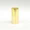 O cilindro longo do ouro liga de zinco clássico dá forma ao metal Zamac perfuma o tampão de garrafa