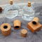 Tipo natural tampão do cilindro da madeira maciça de garrafa do perfume com garrafa