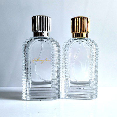 O nível superior 60ml cinzelou a garrafa de perfume de vidro dada forma com a parte inferior grossa feita de Crystal White Material