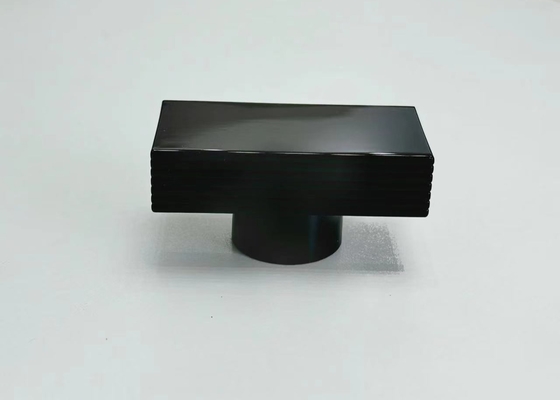 Capuz de perfume metálico comprido em forma de T preto para melhorar a apresentação da fragrância
