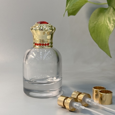 Personalize embalagens de fragrâncias Zamak Caps de perfumes Material metálico E opções de personalização