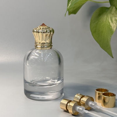 Capas de perfume Zamak de liga de zinco em cor dourada para embalagens de fragrâncias duráveis e elegantes
