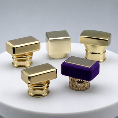 Grossista de Zinc Alloy Cap Perfume Quadrado Forma Rectangular Placado em Ouro Decoração de Veludo Perfume Fechamento de Garrafa Logotipo personalizado Aceitar